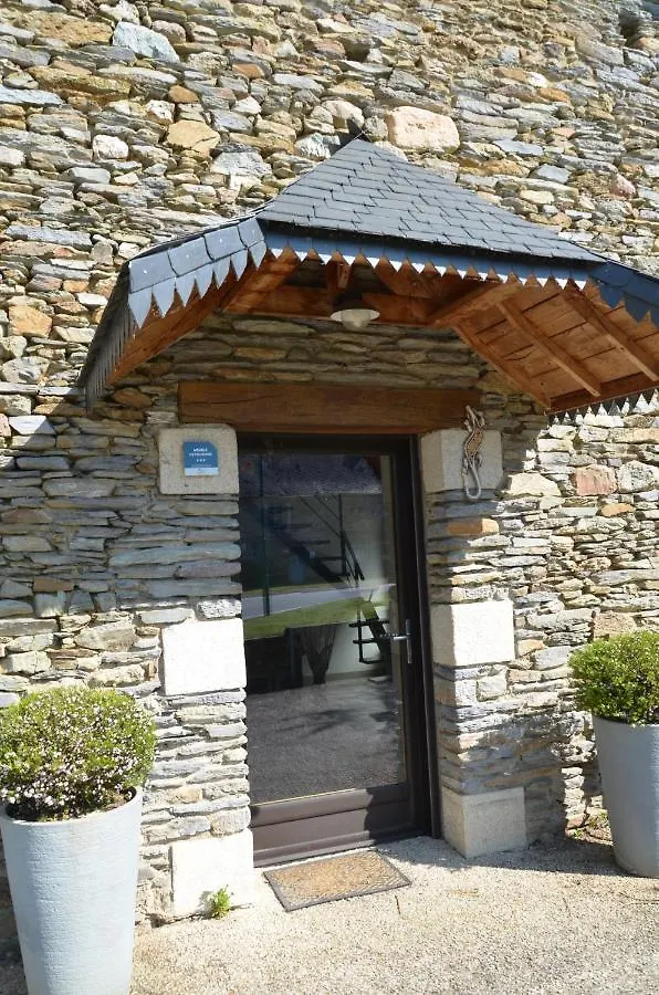 A Deux Pas De L'Oust Villa Montertelot
