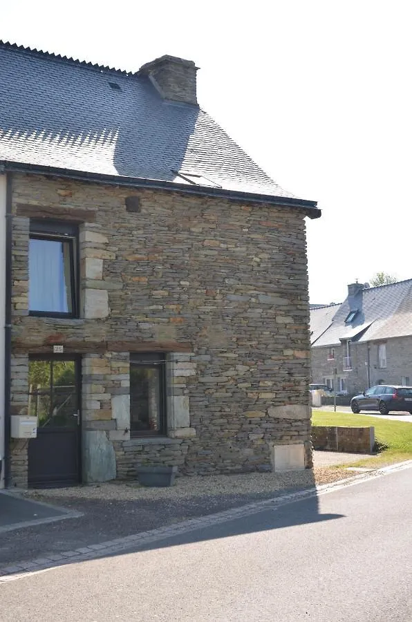 Holiday home A Deux Pas De L'Oust Villa Montertelot