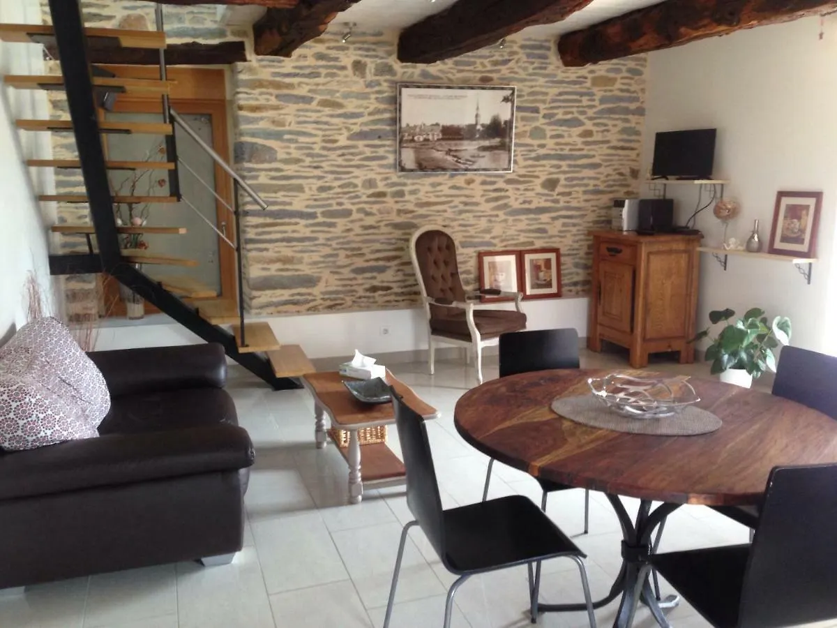 Holiday home A Deux Pas De L'Oust Villa Montertelot France